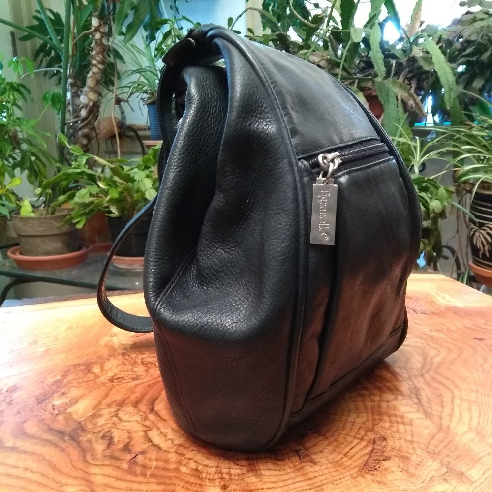 Tignanello BLACK Supple  Leather Backpack Elegant